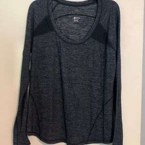 Zella long sleeve size XL